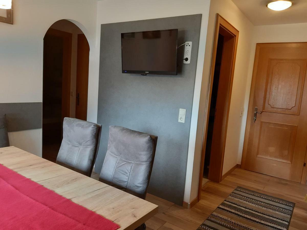 Haus Waldfriede Apartment Sankt Leonhard im Pitztal Exterior foto