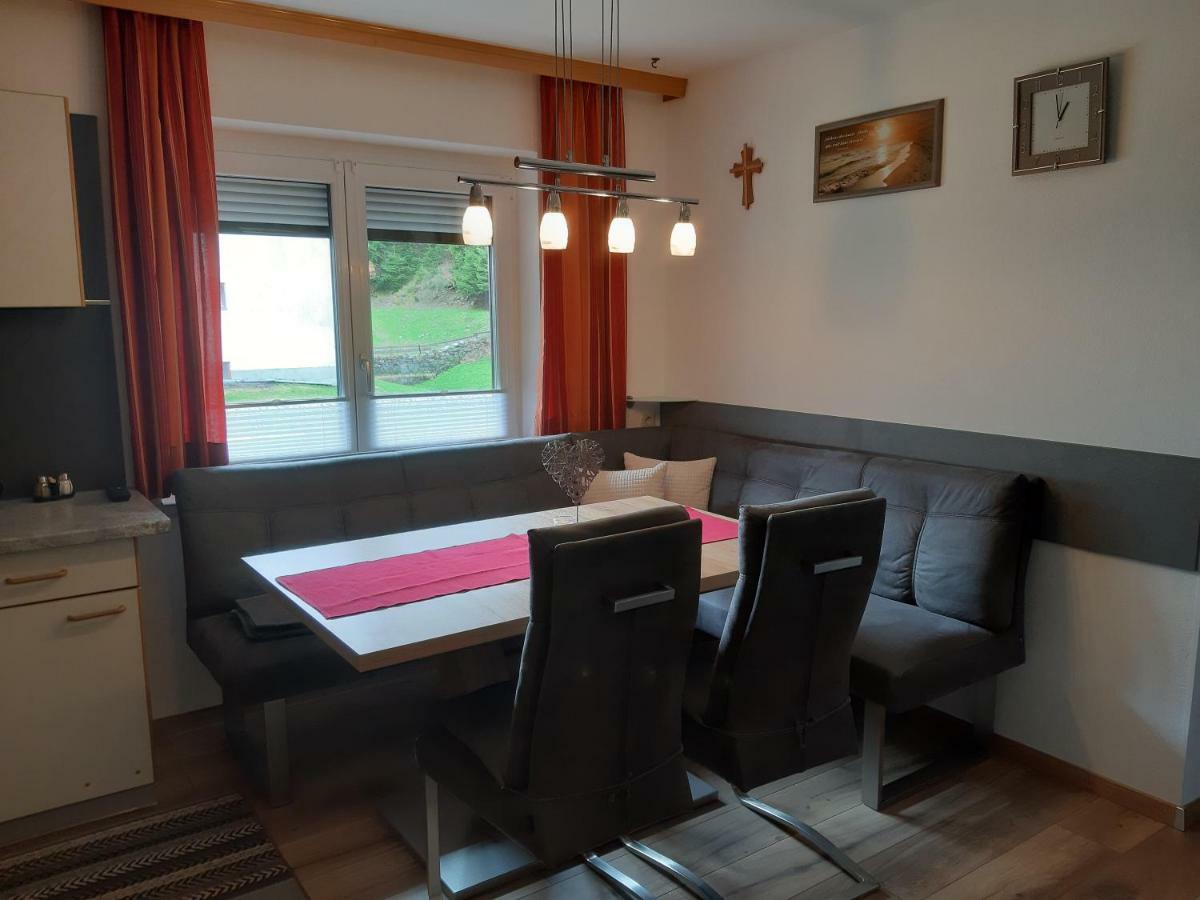 Haus Waldfriede Apartment Sankt Leonhard im Pitztal Exterior foto